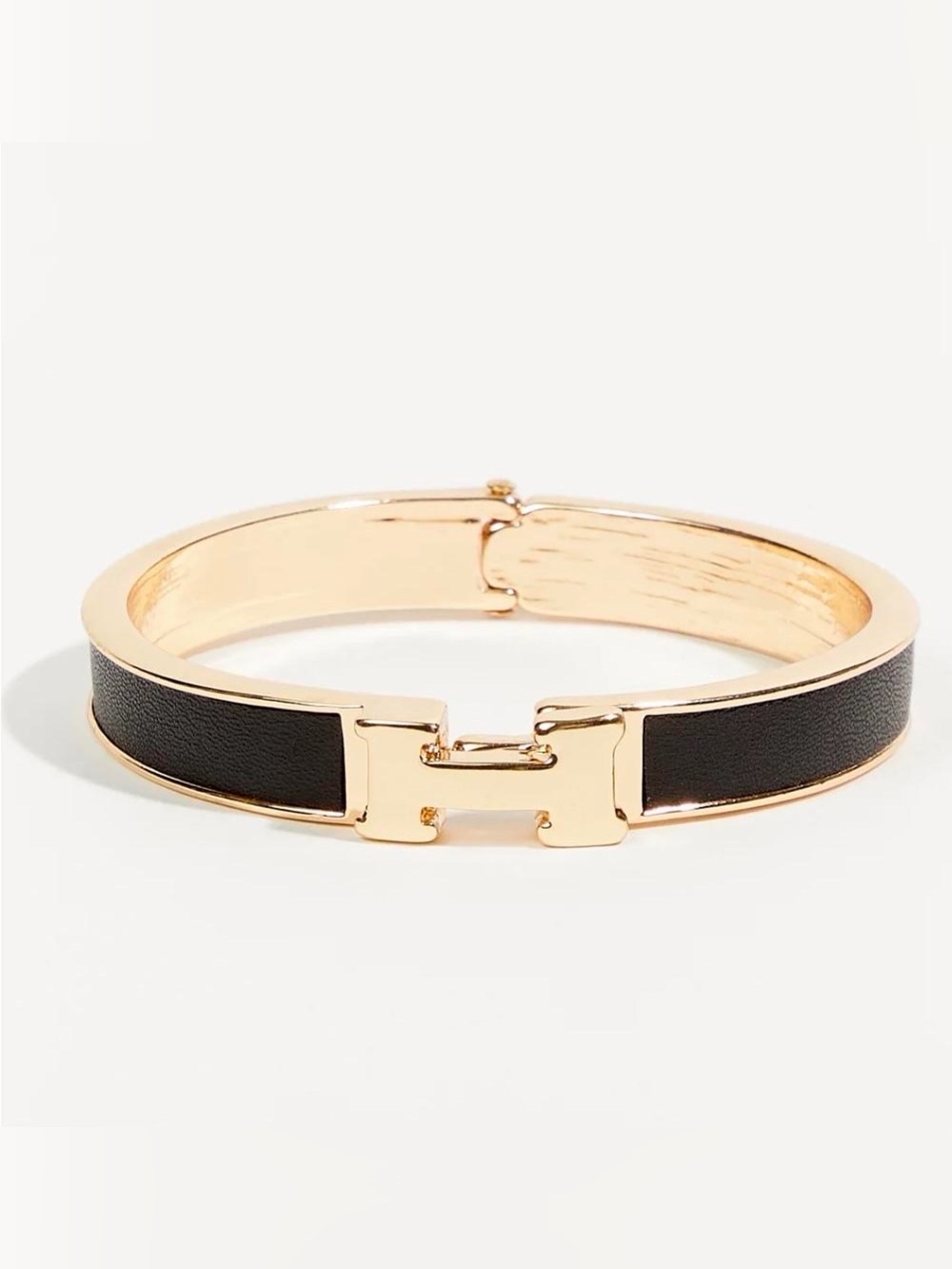 🍒3/$30 New Black & Gold “H” Bracelet